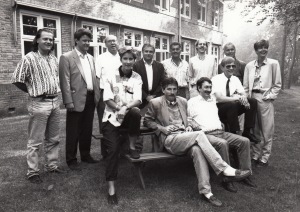 De NOS-equipe voor het WK 1990 in Italie. met o.m. Jack van Gelder (nog met haar!), Kees Jansma en Evert ten Napel.